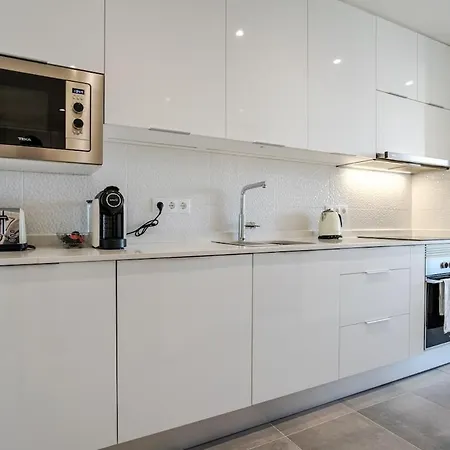 Modern With Ocean View & Terrace - Free Access To Pool And Tennis Courts! Appartement