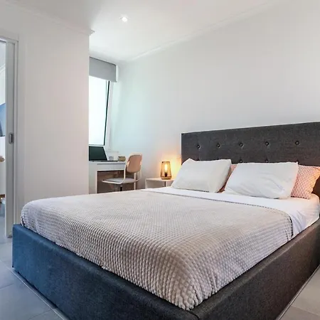 Modern With Ocean View & Terrace - Free Access To Pool And Tennis Courts! * Portimão